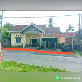 rumah cocok untuk usaha pinggir jalan raya minggir godean