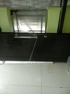 Pintu model kupu kupu kayu kusen alumunium