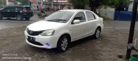 Toyota etios liva 2013