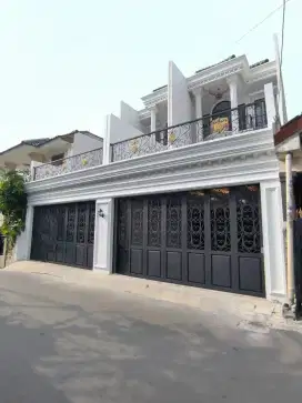 Dijual Rumah Baru Eropa Classic di Jatipadang Pasar Minggu Jakarta