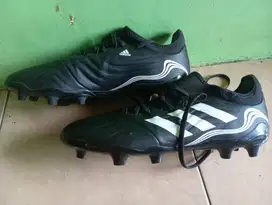 Sepatu Bola Adidas ORI