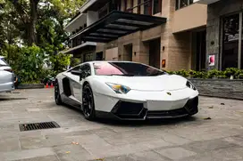 Lamborghini Aventador LP700-4 (ATPM) Bianco Isis (White) on Black 2012