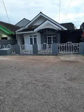 DIJUAL CEPAT Rumah Komplek BSD