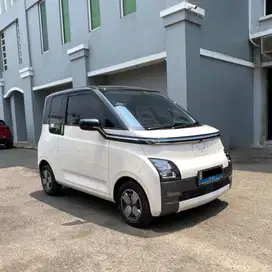 Wuling Air EV 2022 LONG RANGE 300km Mobil Listrik Putih