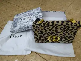 Obral Tas DIOR Branded Ori Made In Hongkong Berkualitas Lengkap Mantap