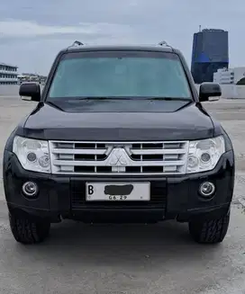 Mitsubishi Pajero 3.0 bensin 4x4
km rendah terawat