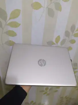 Jual Laptop HP 14S-CF1047TU