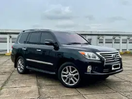 Lexus LX570 Luxury 2013 Low KM 60RB Antik