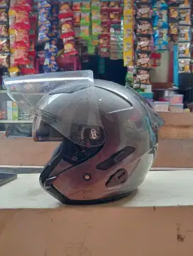 jual helm KYT  kondisi mulus