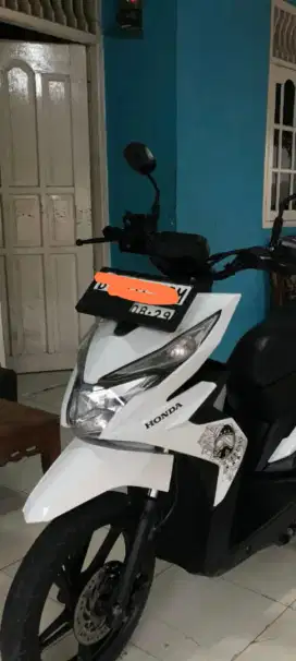 HONDA BEAT STREET 2018 AKHIR PUTIH