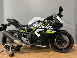 DIJUAL CEPAT !! KAWASAKI NINJA 250 MONO TAHUN 2021 SUPER ISTIMEWAH