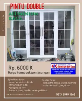 Pintu utama rumah tinggal