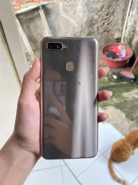 Oppo a7 3/64 batangan aja ya! LOK: CIPETE