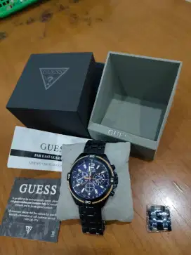 Jam Tangan Guess Original fullset sama Box kondisi 90 persen