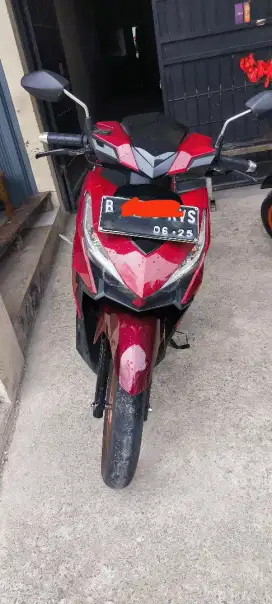 Bismillah. Jual cepat Vario 125 tahun 2015