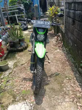 Kawasaki KLX 150 BF Warna Hijau