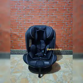 Car seat bany does like new 95% sudah isofix