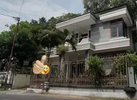 RUMAH ELIT HARGA IRIT DEPAN TAMAN KYAI LANGGENG MAGELANG