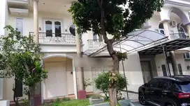 Disewakan Rumah 2 lantai Siap Huni