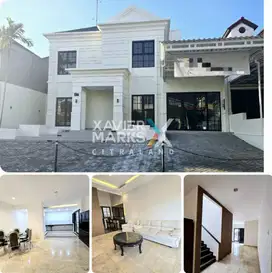 Disewakan Rumah 2 lantai Jl. Crystal Golf