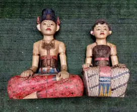 Di Jual sepasang Patung LORO BLONYO