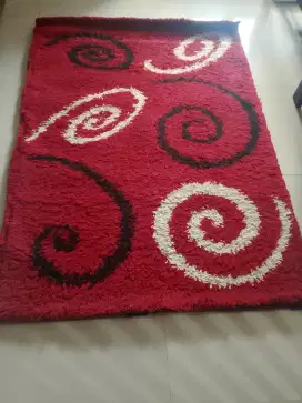 Karpet Turki warna merah