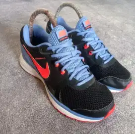 Sepatu second NIKE ZOOM WINFLO sneakers original size 38.5 Bagus Murah