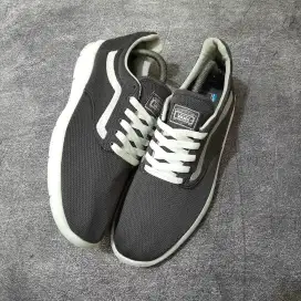 Sepatu second VANS Original sneakers size 45 Bagus Mulus Harga Murah