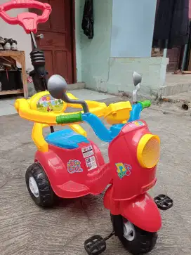 Sepeda Scooter Music Dorong Anak