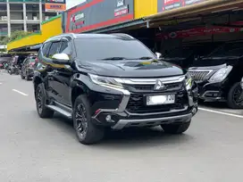 PAJERO DAKAR AT 2018 HITAM