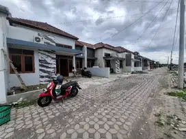 Rumah baru siap pakai lokasi strategis