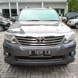 TOYOTA FORTUNER G 2.5 AT 2011