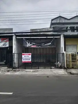 Ruko 2 Lantai di Raya Babatan Wiyung Cocok Untuk Usaha