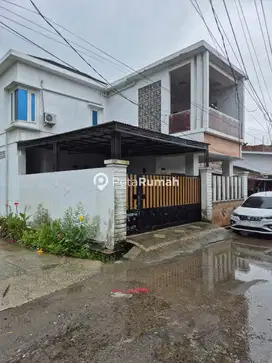 DIJUAL VILLA JALAN EMPAT LIMA (RICKY YOE)