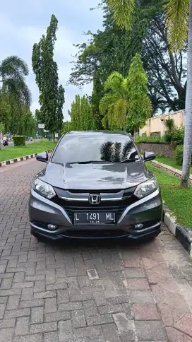 Honda HRV 2015 S KM LOW