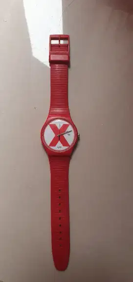 Jam swatch merah