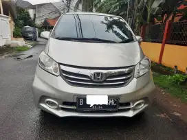 Honda Freed E matic 2014