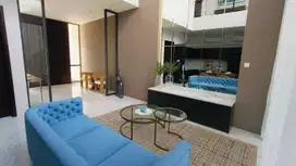 rumah 3 lantai di Pluit baru bukan second bisa fully furnished