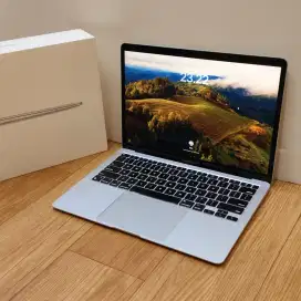 Macbook Air 2020 M1 8GB 256GB SSD  EX IBOX Muluss Fullset