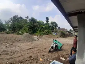 Tanah Jalan Kaliurang view Merapi dekat Kopi Klotok