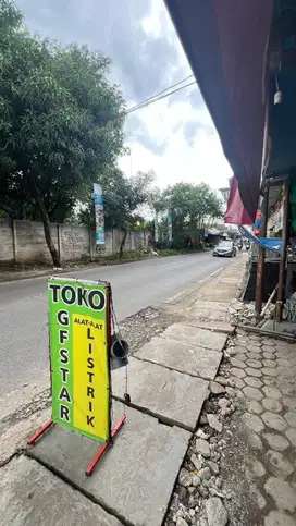 Lowongan pekerjaan jaga toko listrik dan semi bangunan