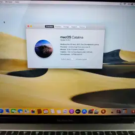 Macbook Pro 2017 Ram 8 Ssd 256 layar 13 inch lengkap full set