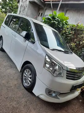 Toyota Nav1 2013 Bensin