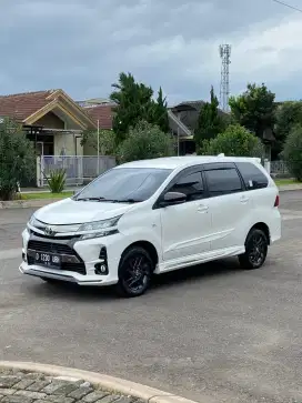 AVANZA VELOZ GR M/T 2021 LOW KM ISTIMEWA