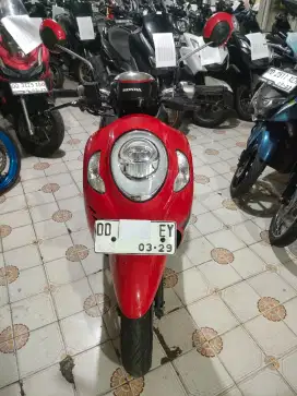 Honda scoopy 110 cc 2024 merah