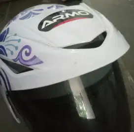 Di jual helm murah