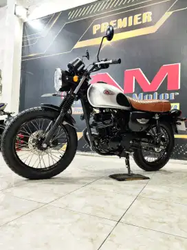 Kawasaki W175 SE th 2018 retro classic Surat panjang gas riding