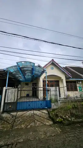 Dijual Rumah Pribadi di Komplek Villa Gading Mas daerah Marendal