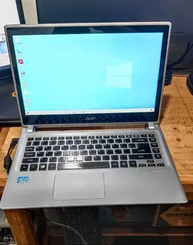 Laptop Acer v5 471P Core i3 gen 3 Layar sentuh