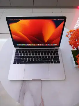 Macbook air 2020 i5 8gb 512gb murmer